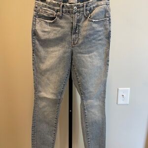 Good American Good Legs Skinny Jeans | Light Wash | Style GLRE075T | Size 10/30